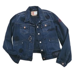 Levi’s Vintage Trucker Jean Jacket Size Large 90’s Denim Distressed‎ Patches